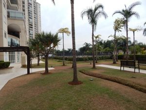 Image 34 - 900126
